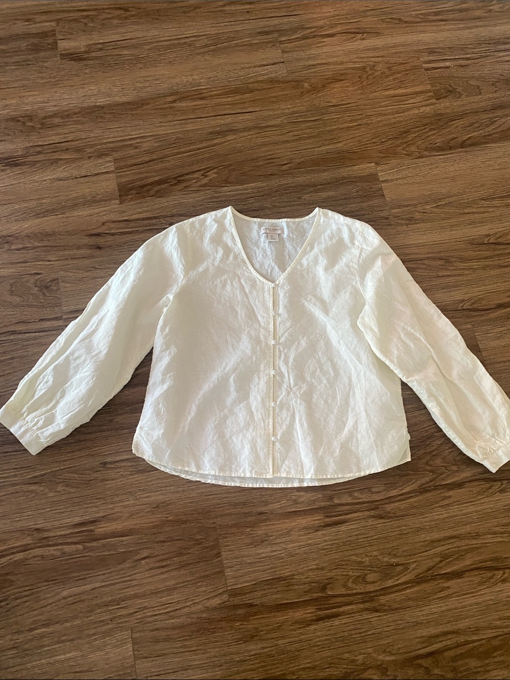 Laura Ashley cream button-down blouse Cottagecore prairie linen. Size L